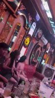 Quán karaoke phục vụ các dân chơi quý tộc