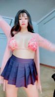 Ly Xù  dạo này trông chubby ghê