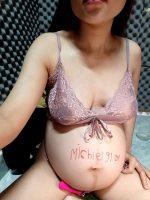 Hàng của ông nào vào nhận ngay, cứ để em nhắc tên