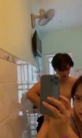Thanh niên ăn hại đưa được cô bạn thân vào nhà nghỉ còn chịch nhầm lỗ
