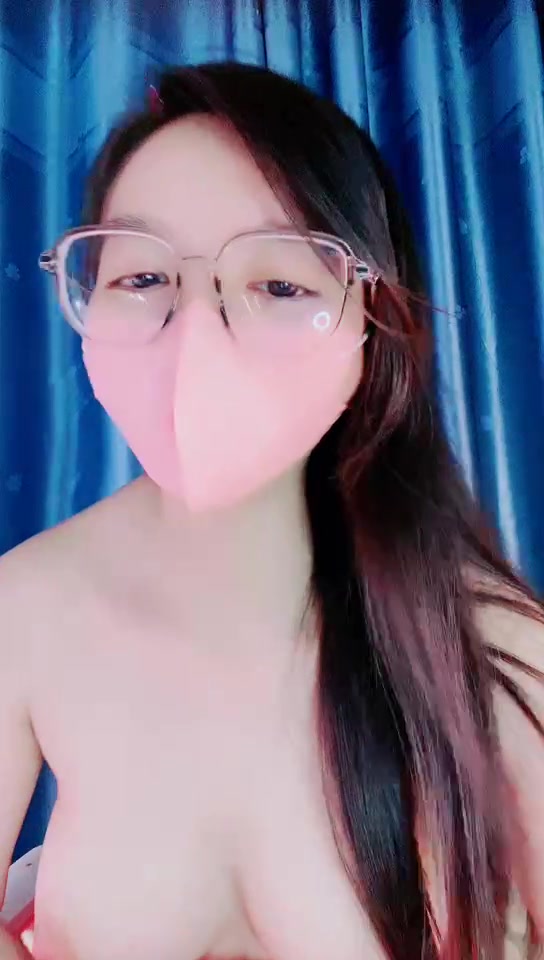 Cực phẩm bé Nhi22 quê Tiền Giang cặp loa siêu cong