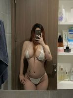 Em Nguyễn Thu Thảo lần đầu đuọc bú cu Tây đen