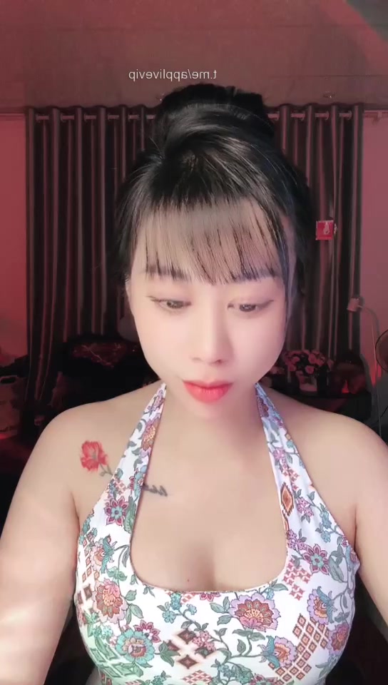 Idol Ni dú bự live show bán khu vé mới nhất tháng 7