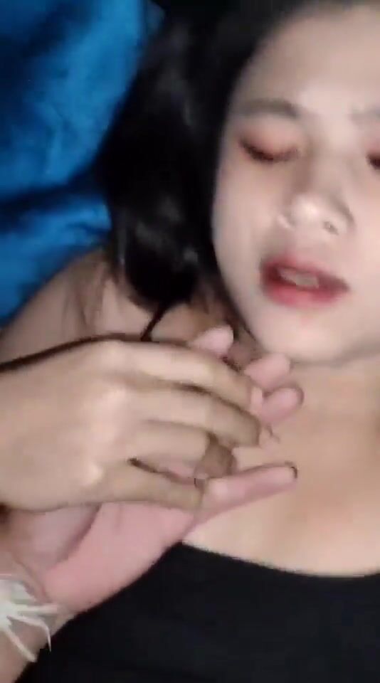 Địt người yêu của thằng mình ghét lồn múp vú to nặt dâm đãng