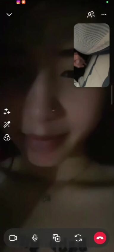 Khánh Linh 2k7 gái xinh call sex có phí bên Instagram