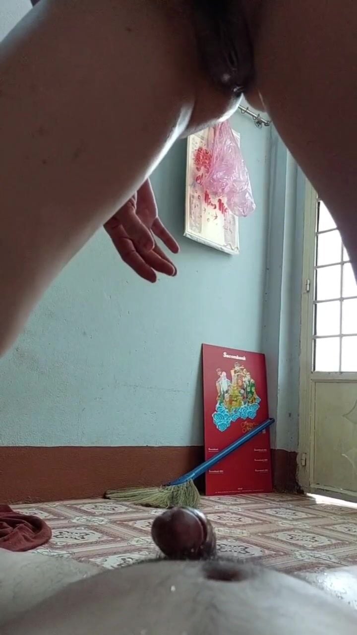 chưa bh nghĩ đến cảnh địt mẹ ruột thg bạn mình