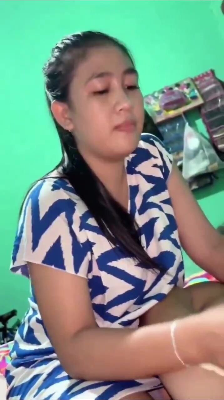 Con đĩ chubby này là người yêu cu của thằng bạn nay là bồn chứa tinh của tôi