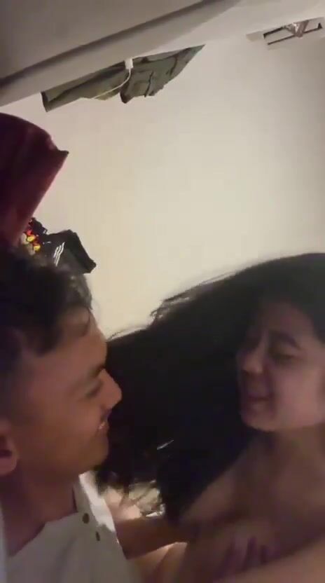 Anh ơi địt nhanh đi để em về nhà lấu cơm cho chồng dâm đãng