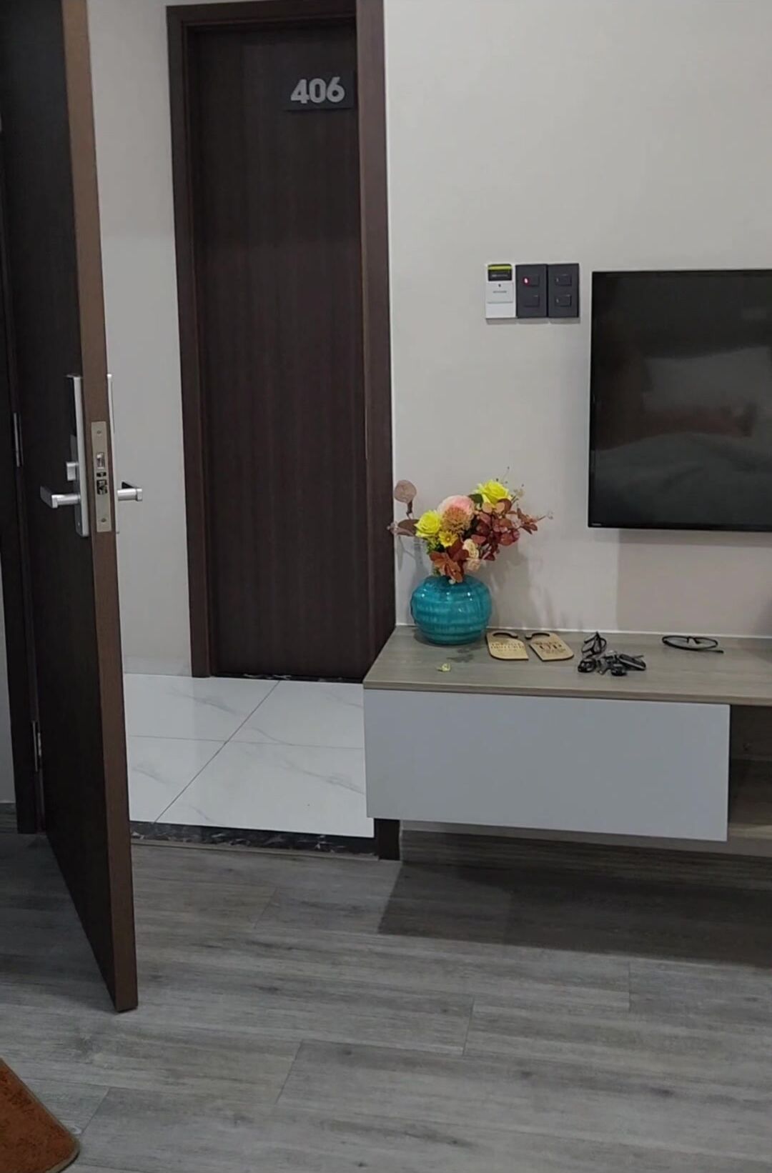 Trời mưa cùng em người iu yêu chiều từ a-z