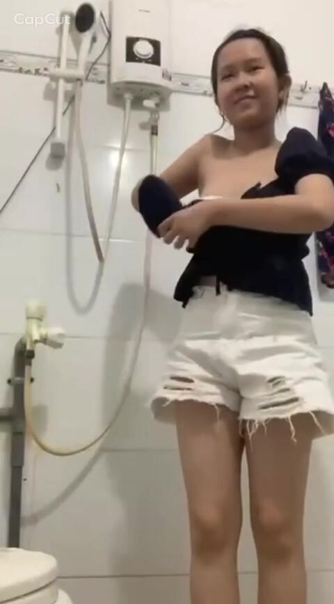 HS Non Tơ Quay Clip Đi Tắm Dáng Ngon Nuột