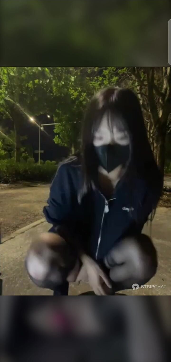 Sex public 13