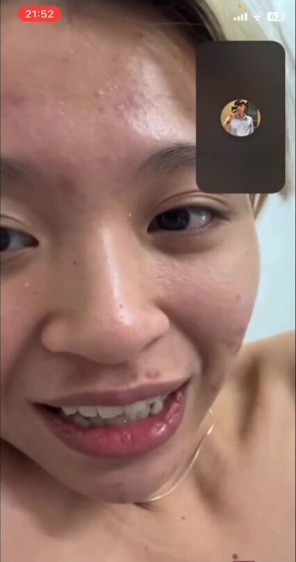 Cô bạn thân không cho chịch mà rủ call video thủ dâm