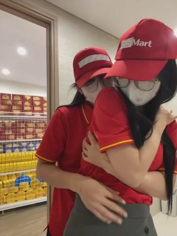 Siêu Thị WinMart bé nhân viên lồn nhiều nước vừa làm vừa bán quạt - phần 42