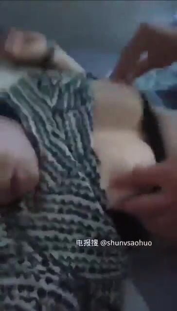 Ngủ qua đêm nhà MBbG hàng xóm, Vú to lồn rậm lông Lút cán Xuất tinh tràn lồn