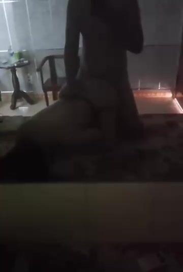 bé 2k8 dâm nhưng vẫn ngại không cho anh bật đèn lúc chịch - phần 2
