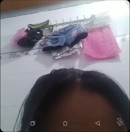 Mai Anh 2k9 Non Tơ Show Hàng Móc Bướm Trong Nhà Vệ Sinh