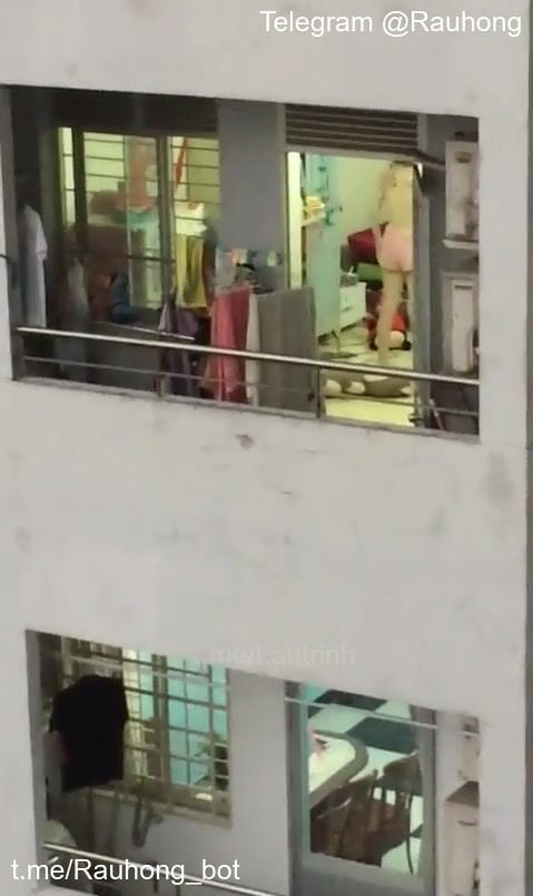 Quay lén em teen chung cư nhà bên