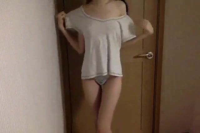 “học chả học cứ hở ra là đòi chịch, lớp 12 rồi đấy mà nứng lồn suốt ngày”