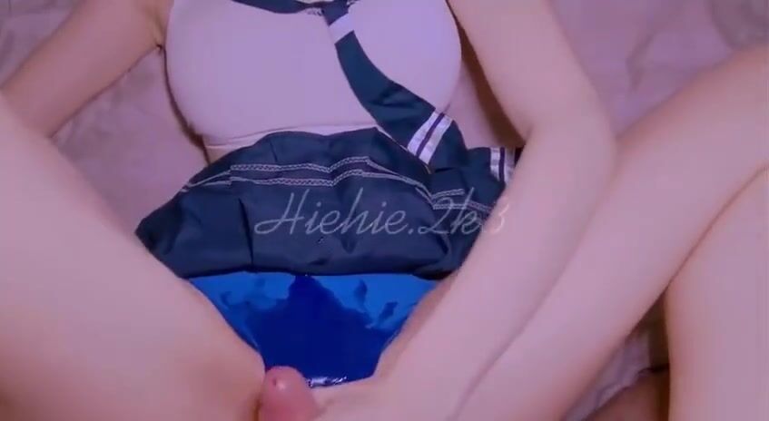 Hiền 2k3 lồn khít đít bự