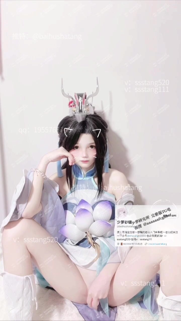 Em coser loli vú bự bím hồng dâm thích ngồi trc gương banh háng quay clip móc lồn