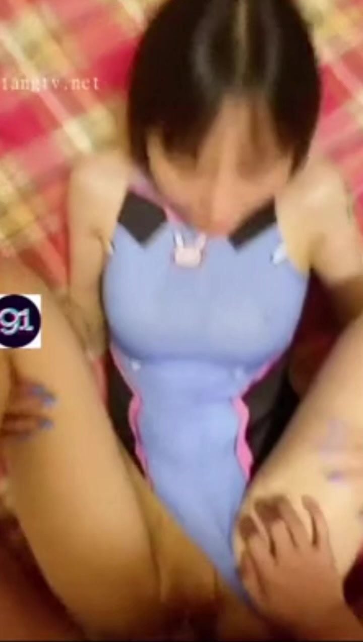 Địt em slave trong bộ đồ bơi xuyên thấu #7