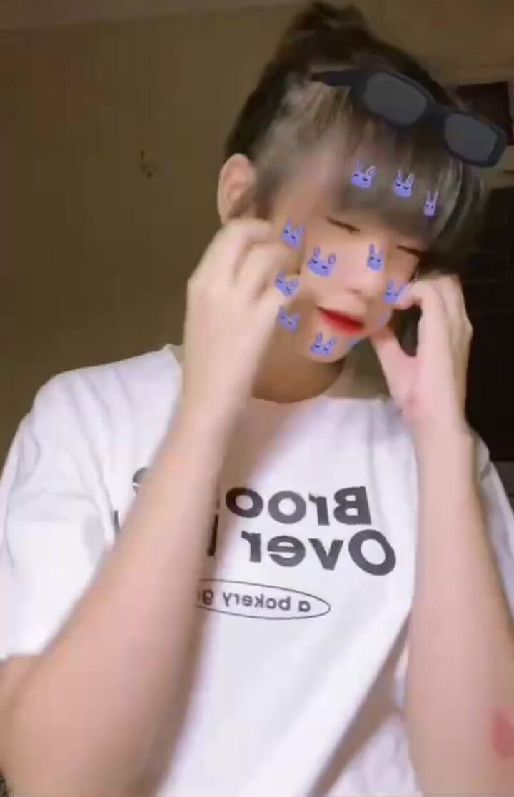 Trịnh Bích Ngọc 2k8, gái xinh hà nội dâm bị nyc leak clip thủ dâm cực đỹ P2