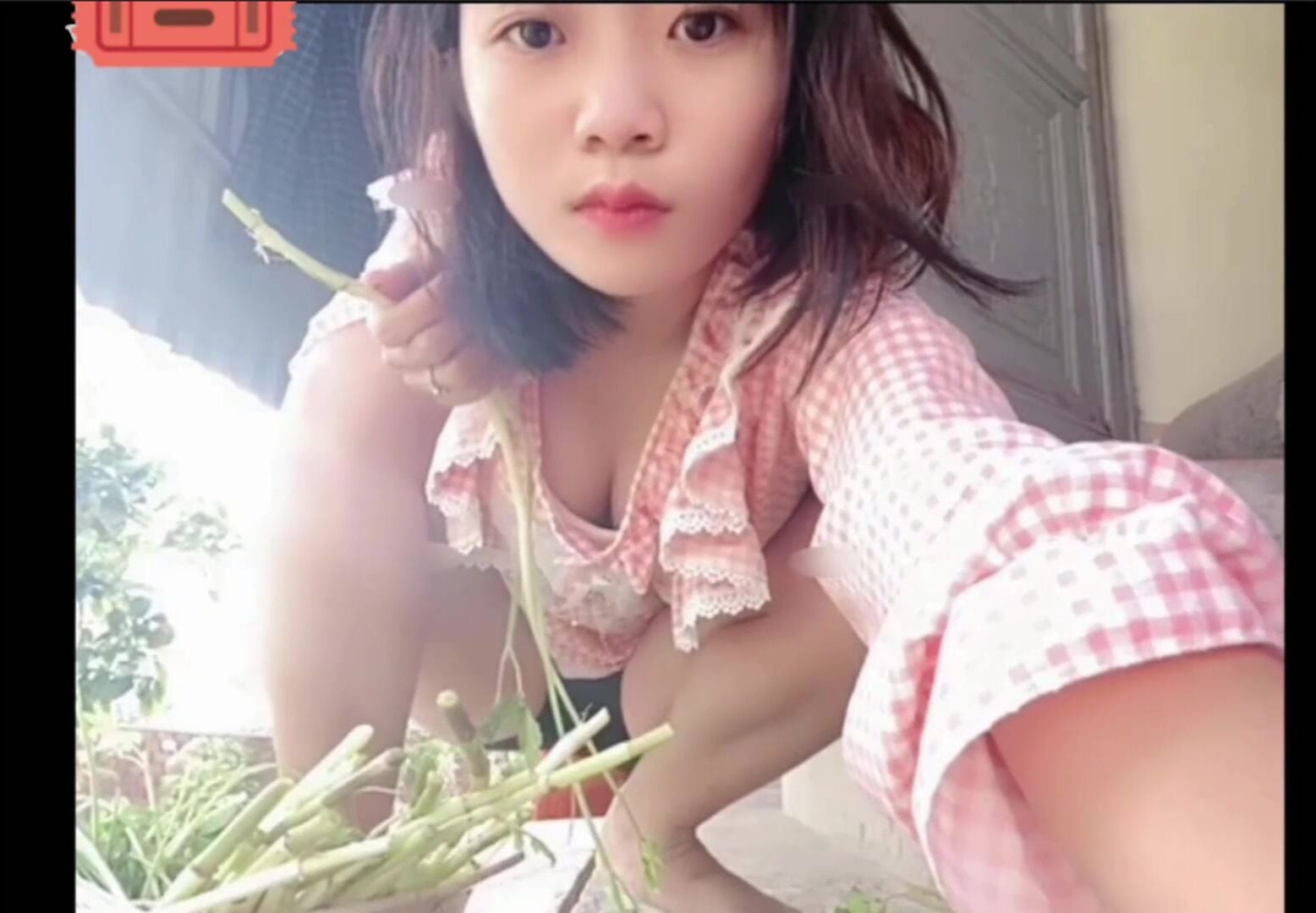 Chén em nhân viên TGDD bình dương xinh xắn