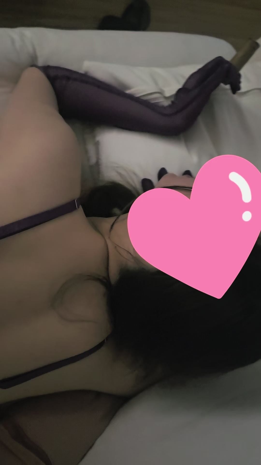 khoe cô vợ hot girl của em. Chân dài mông to lại dâm vô đối