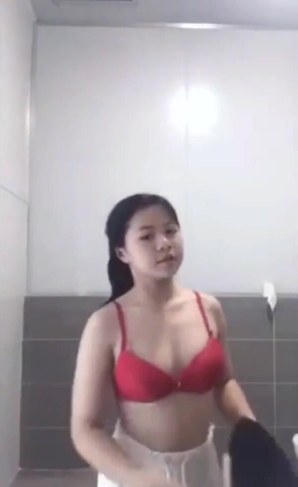 Móc lồn cho anh yêu xem để được anh chịch mạnh hơn