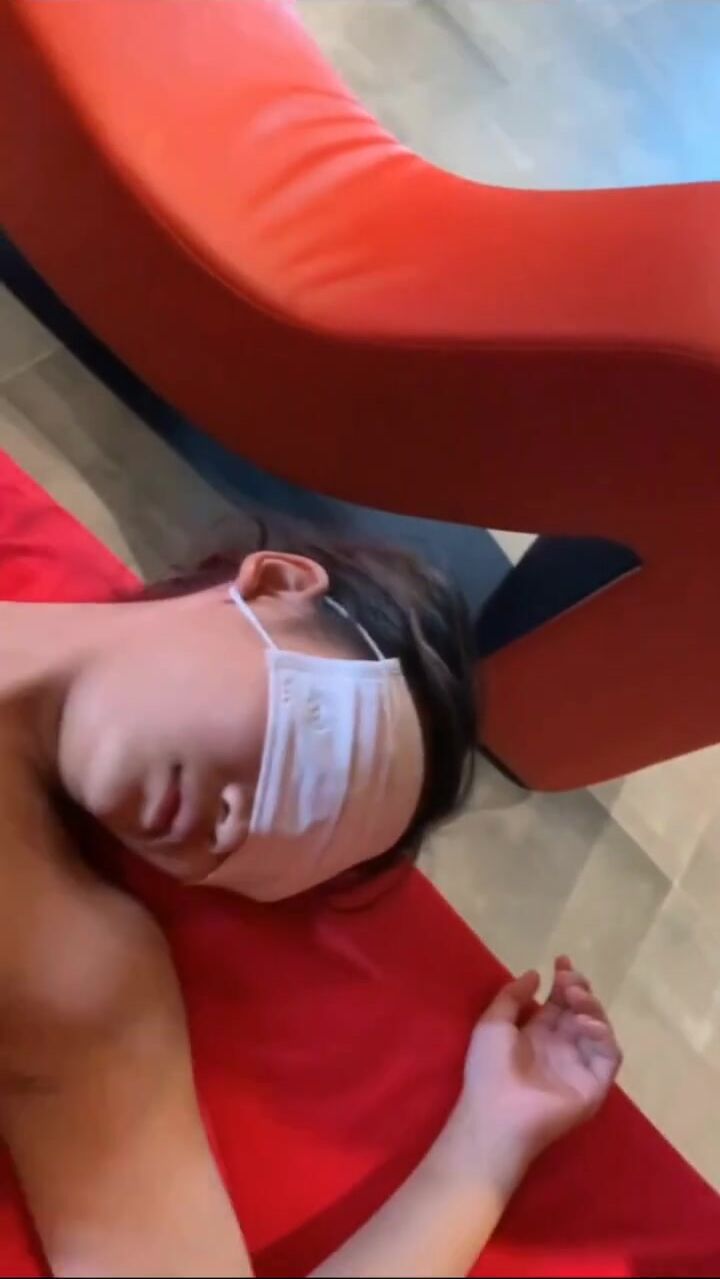 Chịch em yêu xối xả