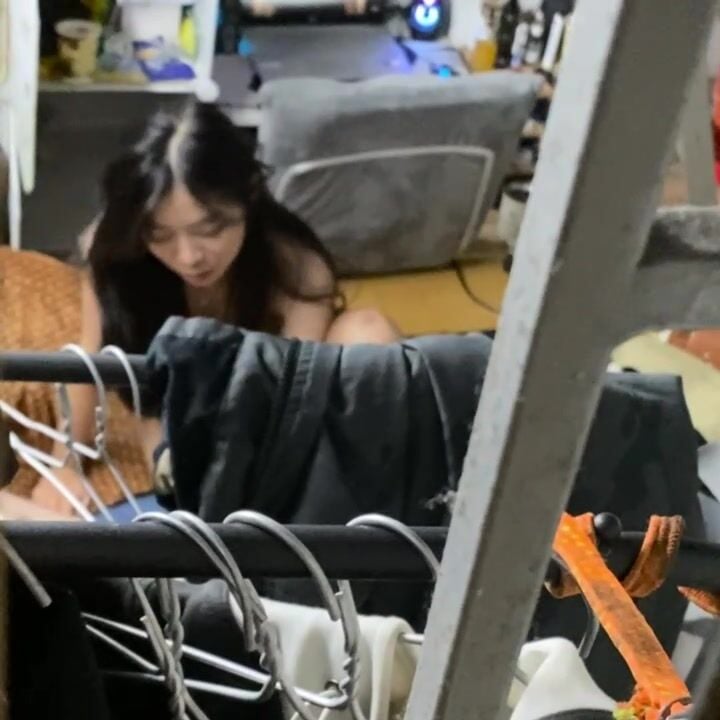 em hàng xóm xinh xắn dẫn trai về đụ mà em không đóng cửa sổ