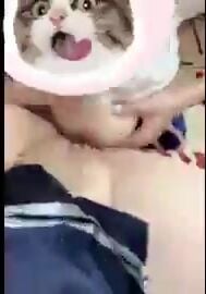 Les: Lấy vú cà lồn