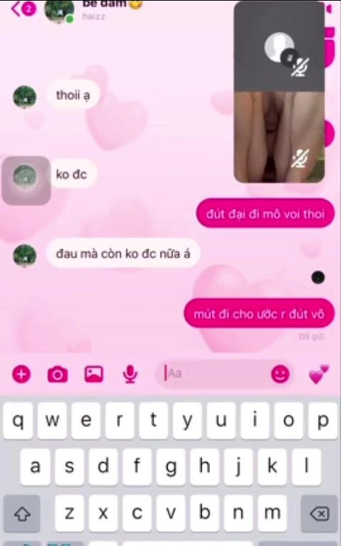 Anh sục nhanh lên em con đi học bài nữa, mẹ em về rồi P2