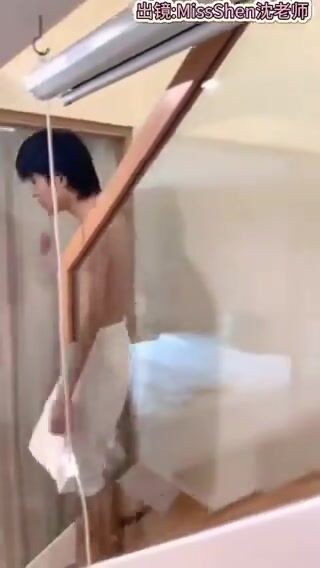 Thằng em ở nhờ đụ luôn cô chị họ