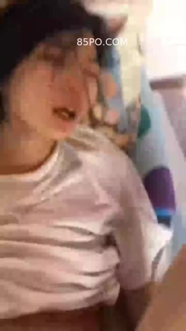 Rên bé bé thôi hàng xóm nghe thấy bây giờ