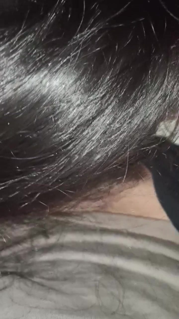Cuối tuần lướt Tinder chơi chơi thì có cái hẹn với em sinh viên ;))