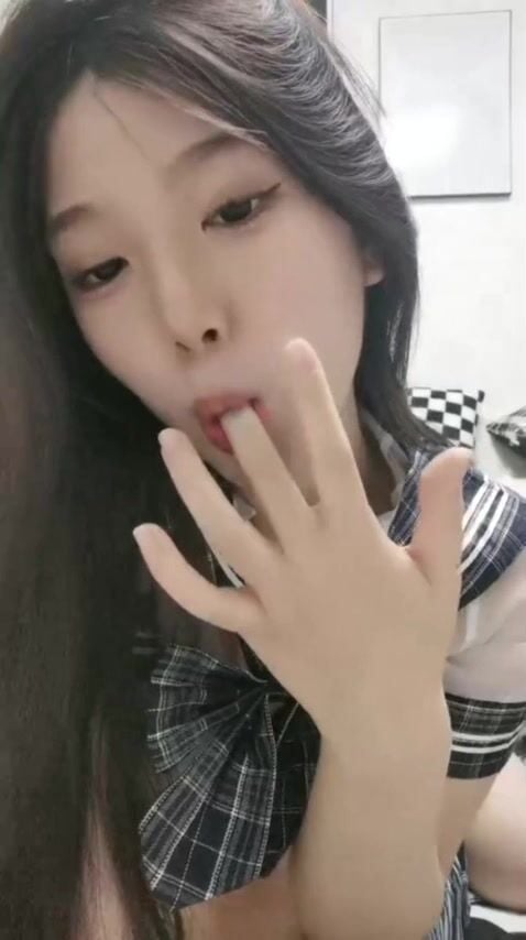 Mấy con trong nhóm nhảy của trường toàn dâm ngầm #2