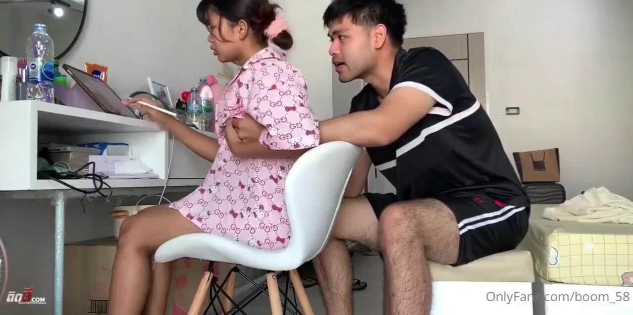 Em gái 2k9 đang học bài chuẩn bị cho kiểm tra 1 tiết mà thằng anh họ cứ đến gã đụ.