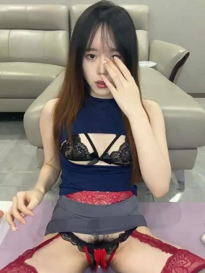 Em rau mình dây lồn lắm lông khoe hàng trên live