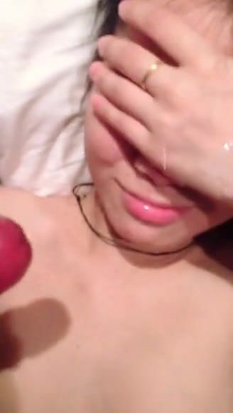 Địt em gái mình dây mới lớn sướng quá bắn tinh đầy mặt em luôn
